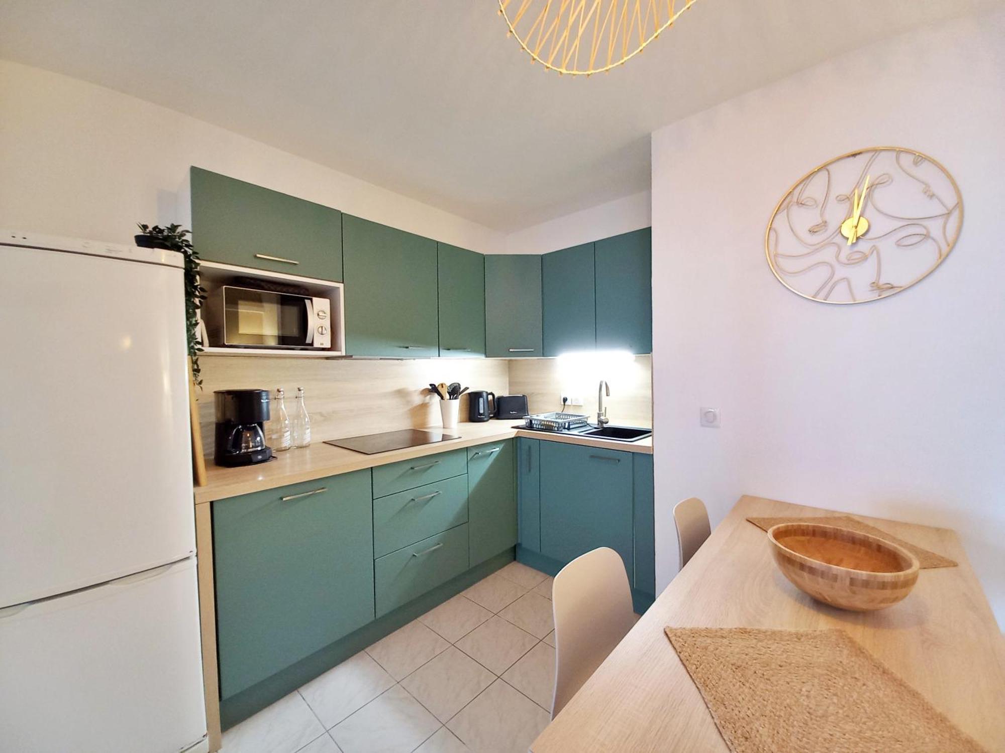 Appartement Port - A Pied - Wifi - Clim